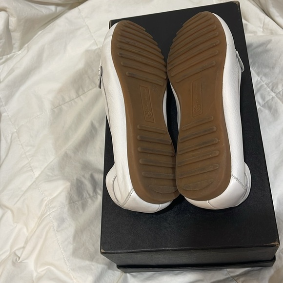 Guano Bernini like new leather memory foam slip on loafers sz7 - Picture 5 of 9